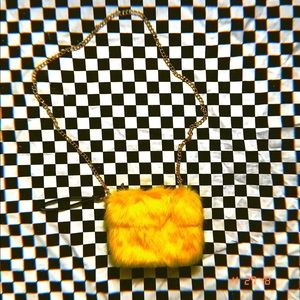 ✨canary yellow furry chain crossbody purse✨
